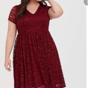 Torrid Red Floral Lace Nylon Spandex Short Sleeve 41" Dress Size 10